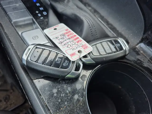 2022 Hyundai ELANTRA Hybrid - Photo 19