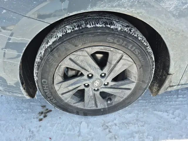 2022 Hyundai ELANTRA Hybrid - Photo 20