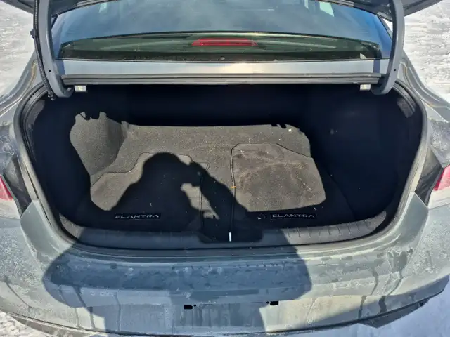 2022 Hyundai ELANTRA Hybrid - Photo 23