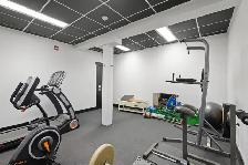 Beautifully Updated 2bdrm Condo close to all Major Conveniences! - Photo 10