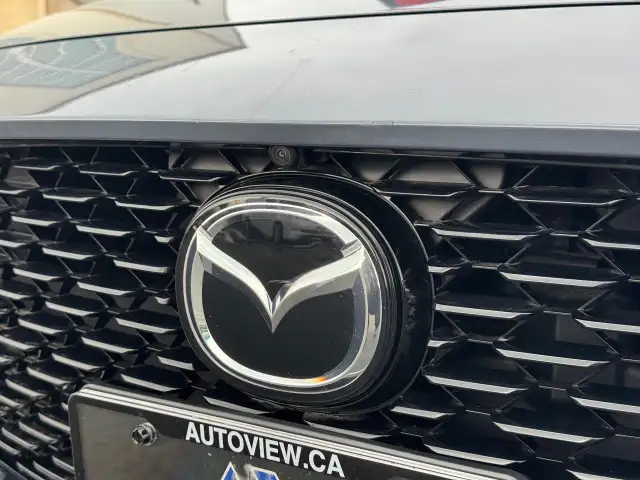 2023 Mazda MAZDA3 GT Auto FWD ONE OWNER - Photo 12