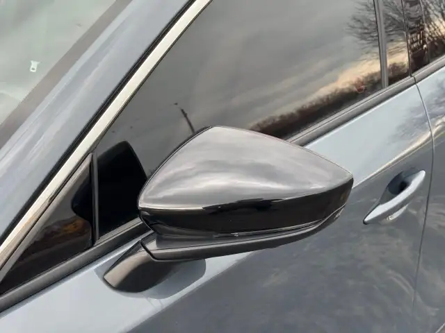 2023 Mazda MAZDA3 GT Auto FWD ONE OWNER - Photo 14