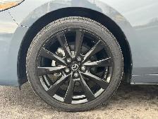 2023 Mazda MAZDA3 GT Auto FWD ONE OWNER - Photo 18