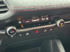 2023 Mazda MAZDA3 GT Auto FWD ONE OWNER - Photo 25