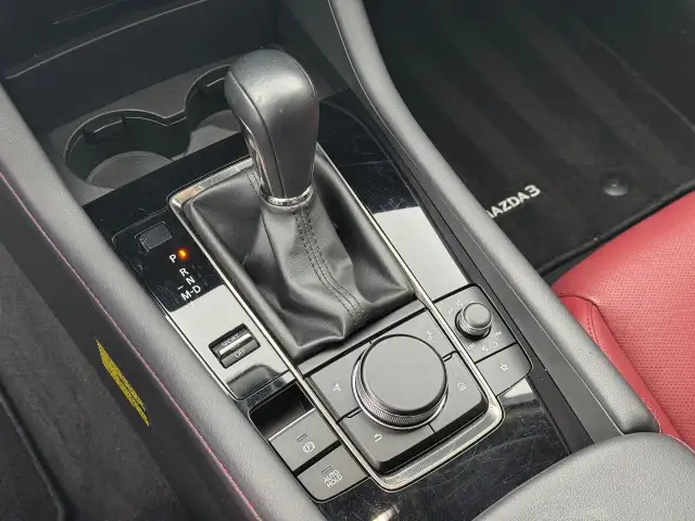 2023 Mazda MAZDA3 GT Auto FWD ONE OWNER - Photo 26