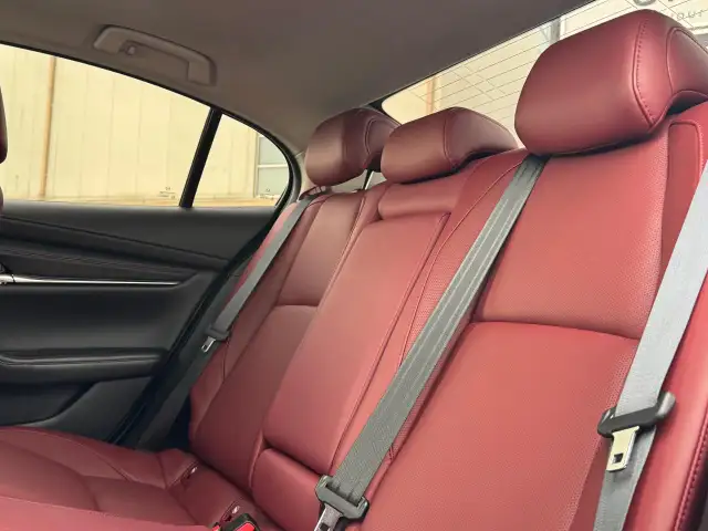 2023 Mazda MAZDA3 GT Auto FWD ONE OWNER - Photo 32