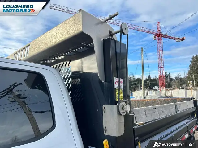 2021 Ford F-550 - Photo 10