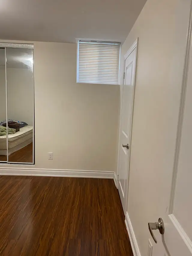 Basement room for rent - Photo 3