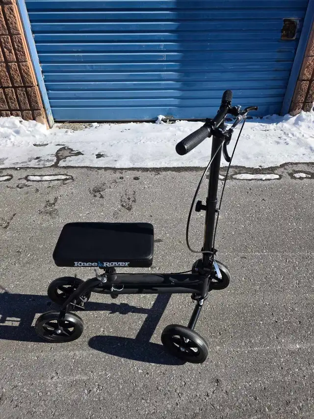 Knee Scooter - Excellent Condition - FREE Delivery - Photo 5