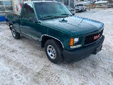 1998 GMC C1500 Regular Cab Short Box Very Clean Only 164,000 KMS - Photo 2
