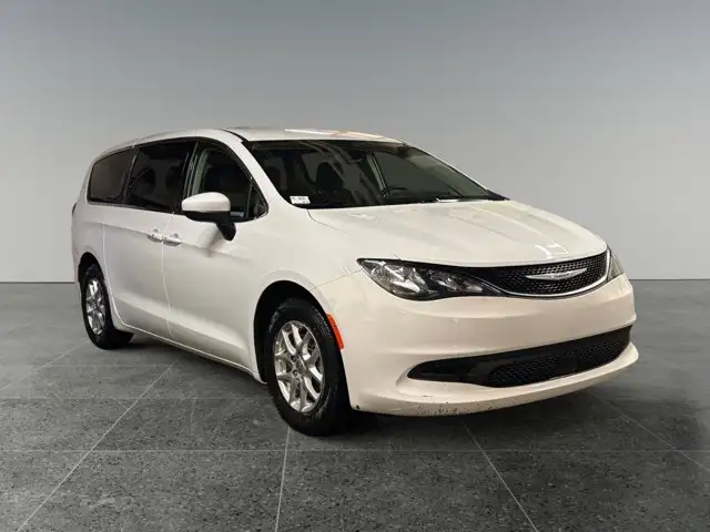 2022 Chrysler Grand Caravan SXT - Photo 9
