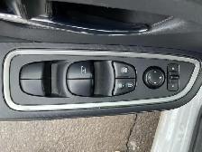 2024 Nissan Versa SR - Photo 31