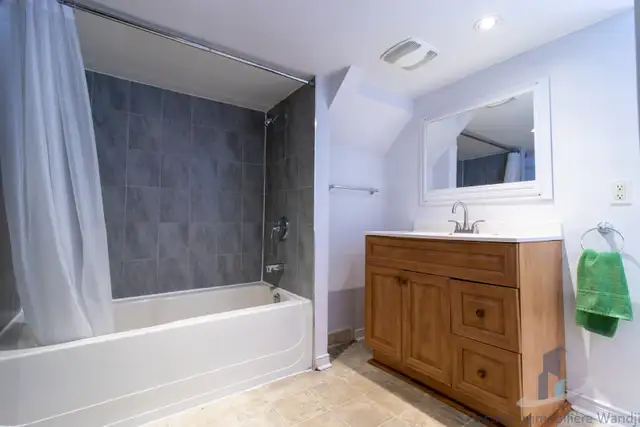 Appartement à louer - 291 rue Notre-Dame-de-l'Île #1 - Photo 9