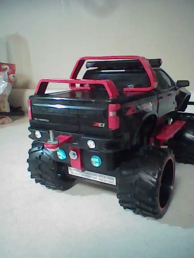 RC truck and trailer - Photo 3