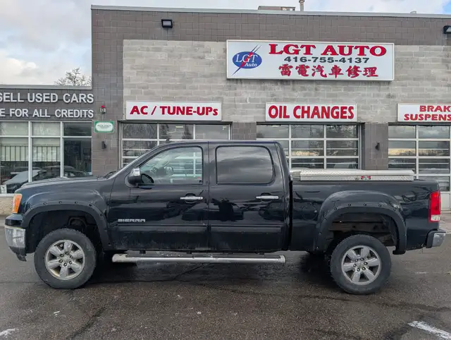2011 GMC Sierra 1500 SLE • Well Maintained - Photo 4