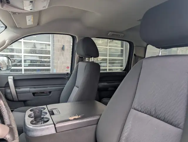 2011 GMC Sierra 1500 SLE • Well Maintained - Photo 10