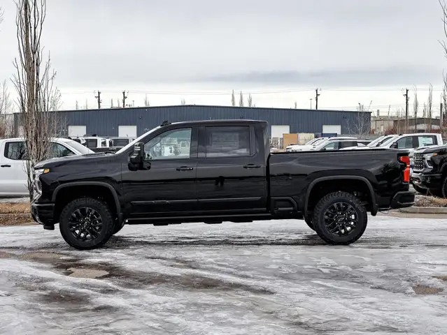 2026 Chevrolet Silverado 3500HD High Country - Photo 10