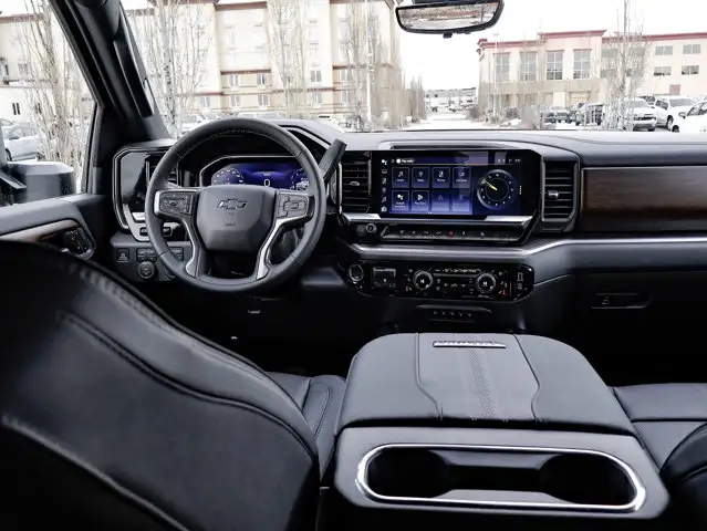 2026 Chevrolet Silverado 3500HD High Country - Photo 32