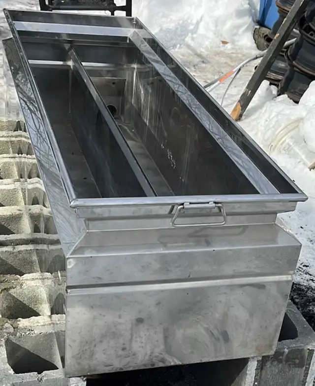 Panne Stainless pour bouillir l’eau d’érables 500$