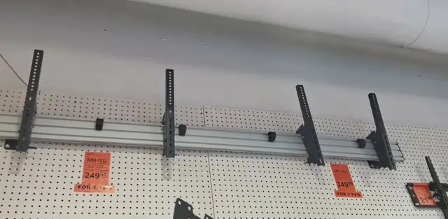 Protech Triple Screen 40″ – 55″ Video wall /Menu Board Wall Moun - Photo 2