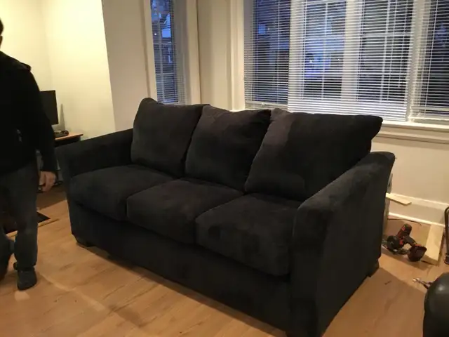 Professional Sofa Repair & Upholstery Services.Saggy sofa