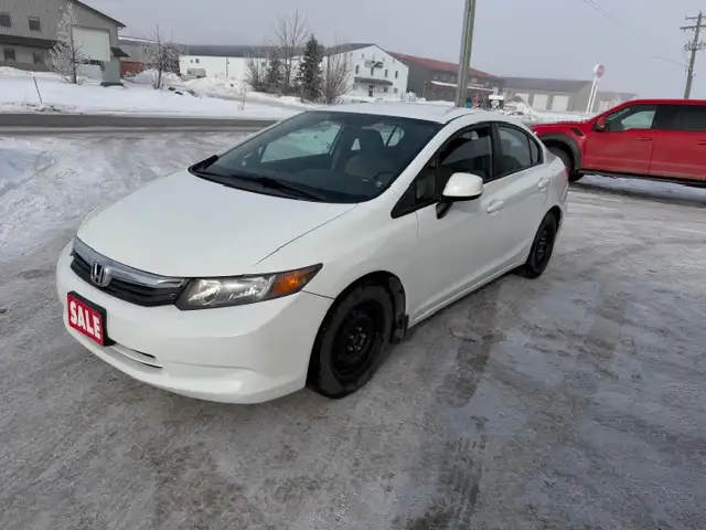 2012 Honda Civic Sdn LX Brand New Safety Private Sale only139km - Photo 2