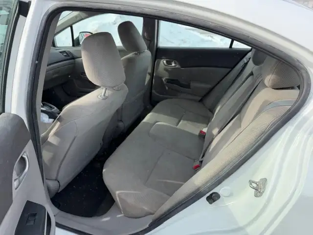 2012 Honda Civic Sdn LX Brand New Safety Private Sale only139km - Photo 13
