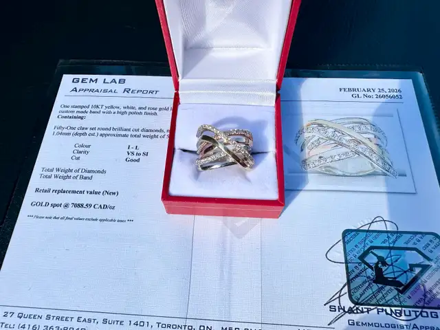 #773 - 10kt Tri Colour Gold, 1.00 Carat Diamond Ring, Size 7 1/2 - Photo 4