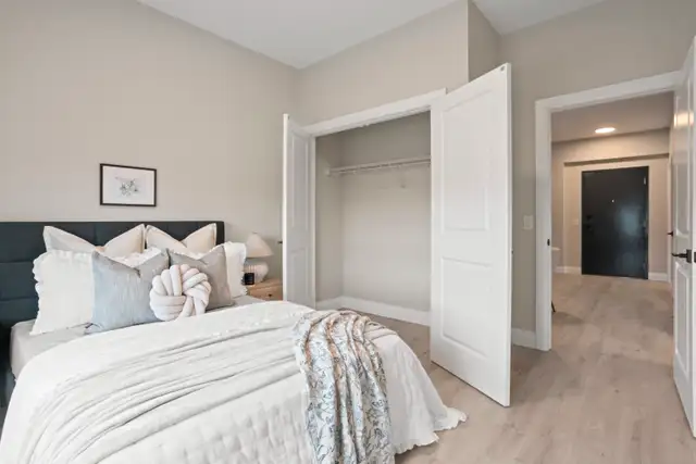 2 Bed Unit Available In Lucan Ontario - Photo 5