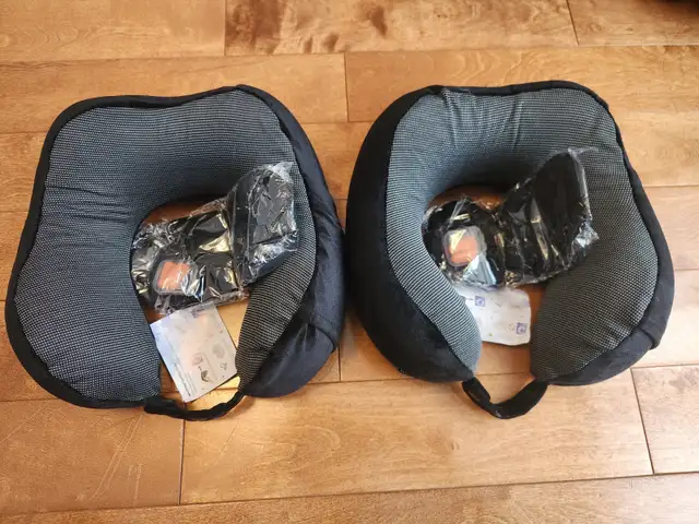Travel Neck Pillow with eye mask and earplugs (set of 2) - NEW - Photo 2