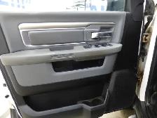 2018 RAM 1500 SLT CREW CAB 4X4 ECODIESEL, DEF DELETE, IMPECCABLE - Photo 24