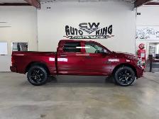 2020 Ram 1500 Classic Express 1500 / 4x4 / Crew Cab / Hemi