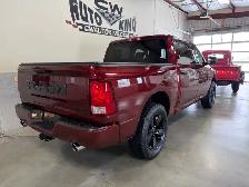 2020 Ram 1500 Classic Express 1500 / 4x4 / Crew Cab / Hemi - Photo 3