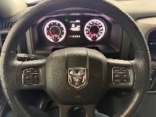 2020 Ram 1500 Classic Express 1500 / 4x4 / Crew Cab / Hemi - Photo 18