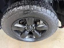 2020 Ram 1500 Classic Express 1500 / 4x4 / Crew Cab / Hemi - Photo 22