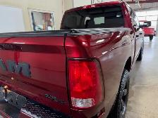 2020 Ram 1500 Classic Express 1500 / 4x4 / Crew Cab / Hemi - Photo 25