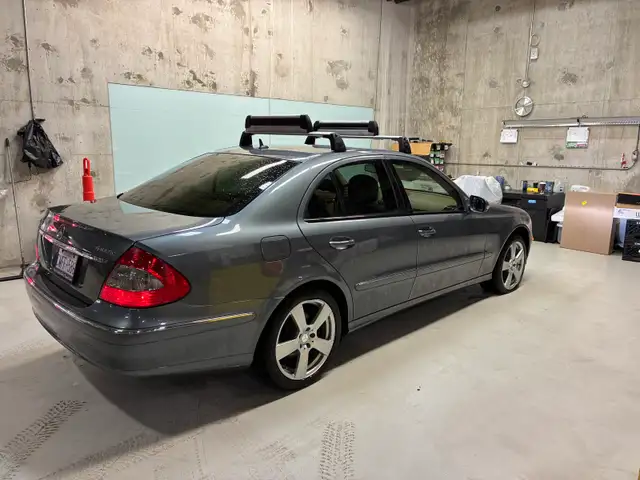 MERCEDES BENZ E350 SEDAN 4 MATIC - Photo 2