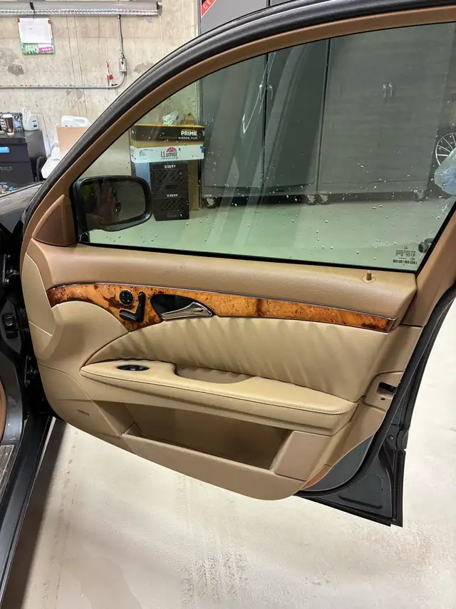 MERCEDES BENZ E350 SEDAN 4 MATIC - Photo 8