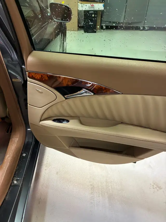 MERCEDES BENZ E350 SEDAN 4 MATIC - Photo 10