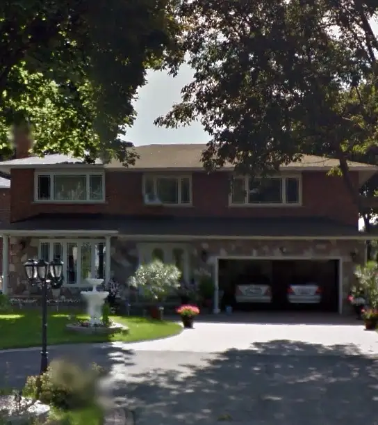 TOTALLY FURNISHED! WATERFRONT! 1 BDRM BASEMENT GREAT APARTMENT