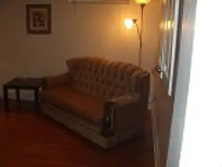 TOTALLY FURNISHED! WATERFRONT! 1 BDRM BASEMENT GREAT APARTMENT - Photo 3