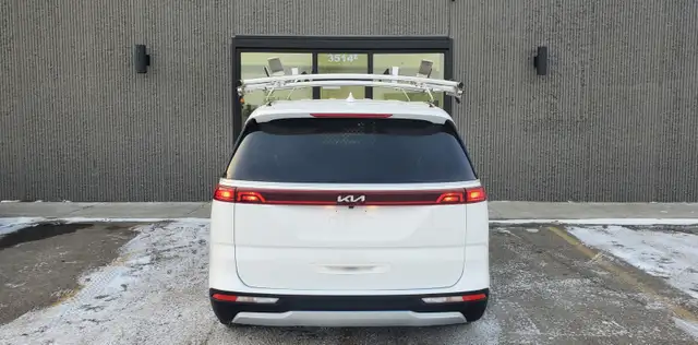 2022 KIA CARNIVAL LX Commercial Van - RemoteStarter, Cargo Space - Photo 5