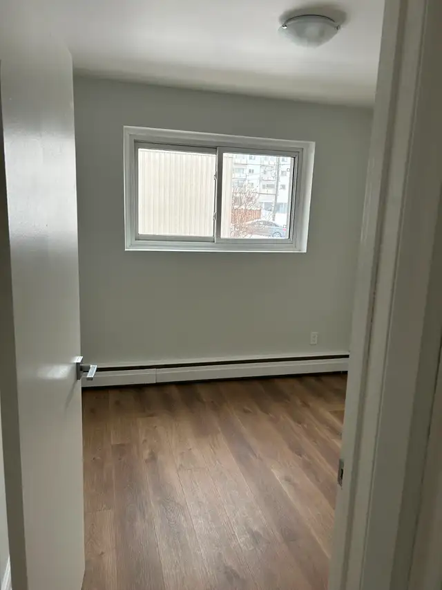 RENOVATED 2 BEDROOM APARTMENT – 180 NIPIGON ST, OSHAWA - Photo 8