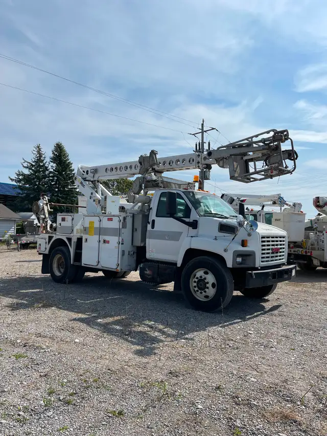 2009 GMC C8500 Altec AT40C Cable Puller