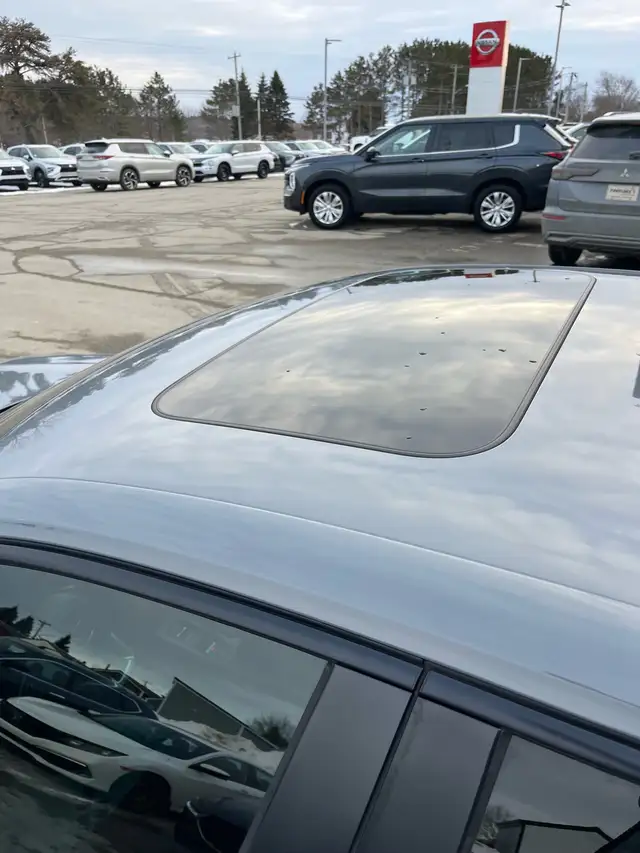 2025 Honda Civic SI - Photo 4