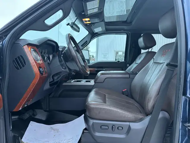 2015 Ford Super Duty F-350 SRW - Photo 9