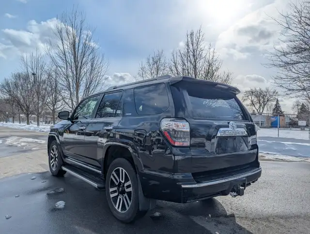 2015 Toyota 4Runner Premium • One Owner Clean Carfax - Photo 5