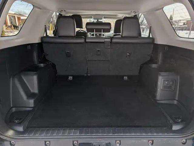 2015 Toyota 4Runner Premium • One Owner Clean Carfax - Photo 22
