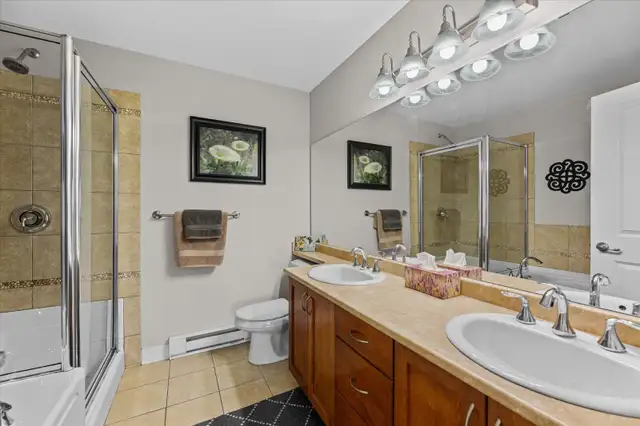 Immaculate 2-Bed/Bath Condo with Spectacular Lake and Golf Views - Photo 8