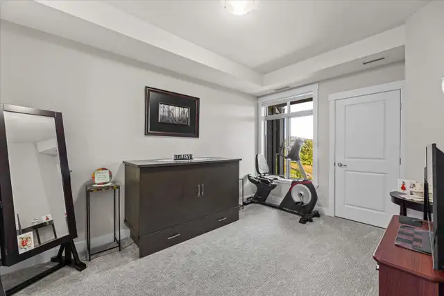 Immaculate 2-Bed/Bath Condo with Spectacular Lake and Golf Views - Photo 9